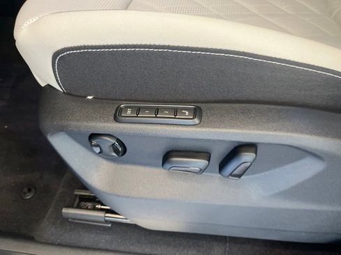 New 2025 Volkswagen Atlas Cross Sport SEL Premium R-Line image 17