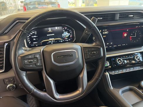 Used 2024 GMC Sierra 2500 Denali Ultimate AWD/4WD image 10