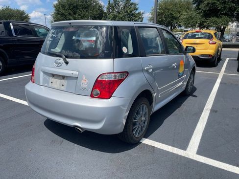 Used 2006 Scion xA FWD image 4