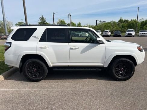 Used 2019 Toyota 4Runner TRD Off-Road Premium AWD/4WD image 6