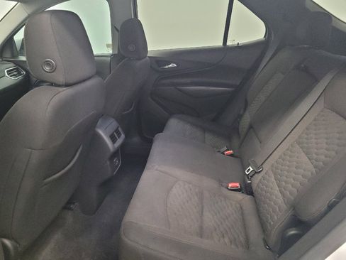 Used 2021 Chevrolet Equinox LT FWD image 18