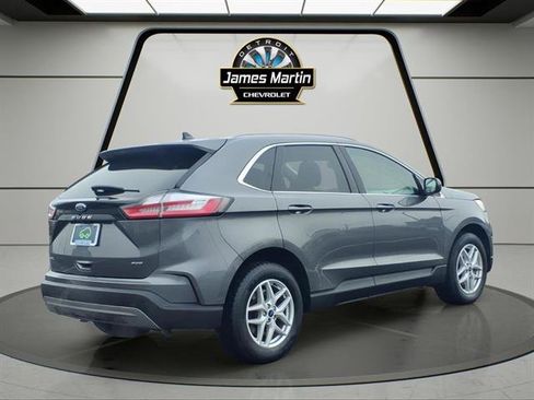 Used 2022 Ford Edge SEL w/ Convenience Package image 6