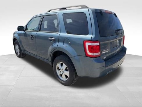 Used 2011 Ford Escape XLT image 5