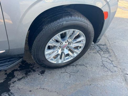 Used 2023 GMC Yukon Denali image 32