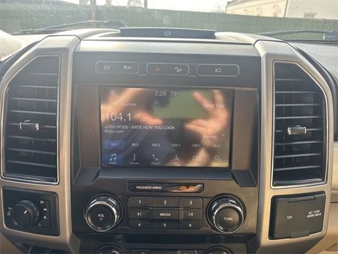 Used 2019 Ford F250 Lariat w/ Lariat Value Package image 16