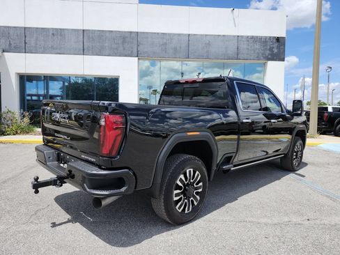 Used 2025 GMC Sierra 2500 Denali Ultimate AWD/4WD image 4