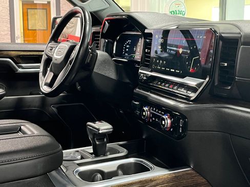 Certified 2022 GMC Sierra 1500 Elevation w/ X31 Off-Road Package image 10