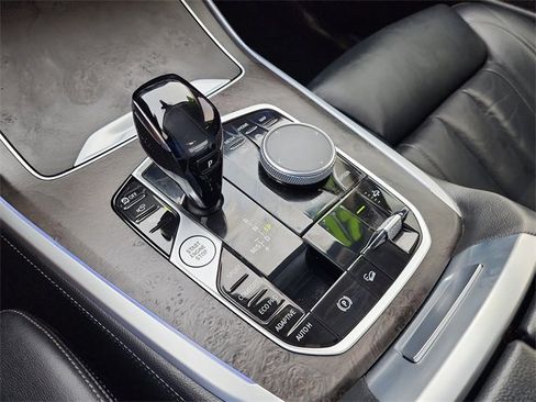 Used 2021 BMW X7 xDrive40i w/ Premium Package image 26