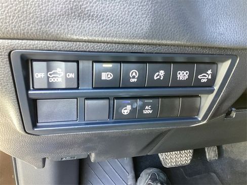 Used 2024 Toyota Tundra Limited image 33