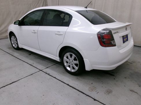 Used 2011 Nissan Sentra 2.0 SR w/ Convenience Pkg image 5