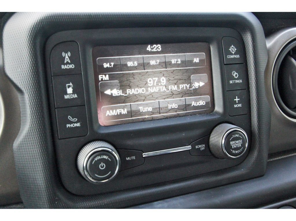 Used 2018 Jeep Wrangler Unlimited Sport AWD/4WD image 26