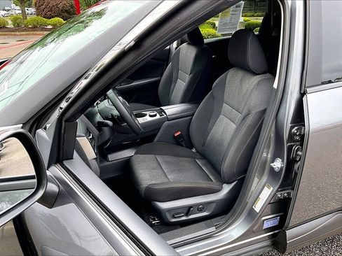 Certified 2026 Nissan Rogue SV AWD/4WD image 10