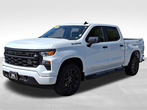 Certified 2024 Chevrolet Silverado 1500 Custom w/ Turbomax Blackout Package image 8