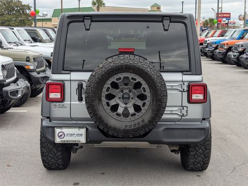 Used 2021 Jeep Wrangler Unlimited Sport image 6