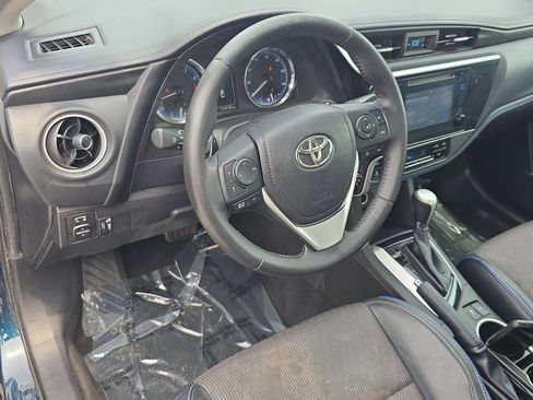 Used 2018 Toyota Corolla SE FWD image 16