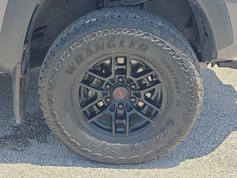 Used 2021 Toyota Tacoma TRD Pro AWD/4WD image 29