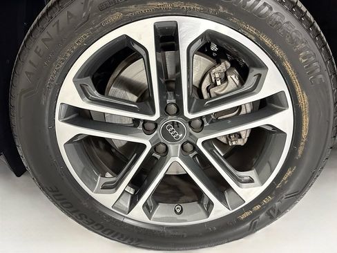 Used 2025 Audi Q5 Premium Plus w/ Premium Plus AWD/4WD image 30