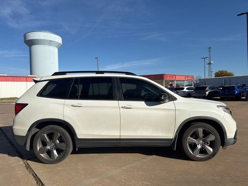 Used 2021 Honda Passport Touring image 4