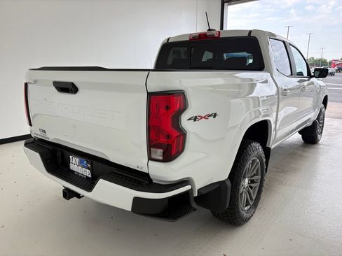 Used 2024 Chevrolet Colorado LT w/ LT Convenience Package II AWD/4WD image 23