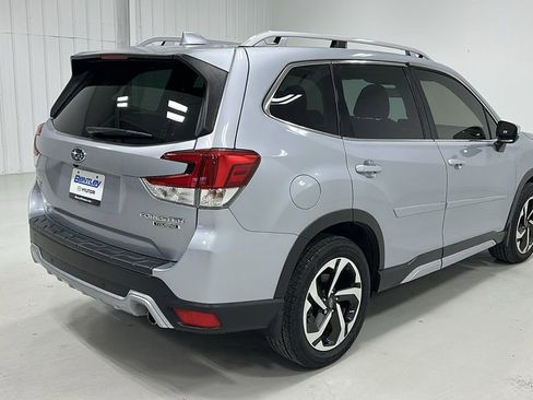 Used 2022 Subaru Forester Touring image 5