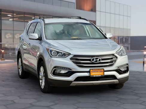 Used 2017 Hyundai Santa Fe Sport 2.0T AWD/4WD image 1