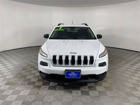 Used 2017 Jeep Cherokee Sport w/ Cold Weather Group image 24