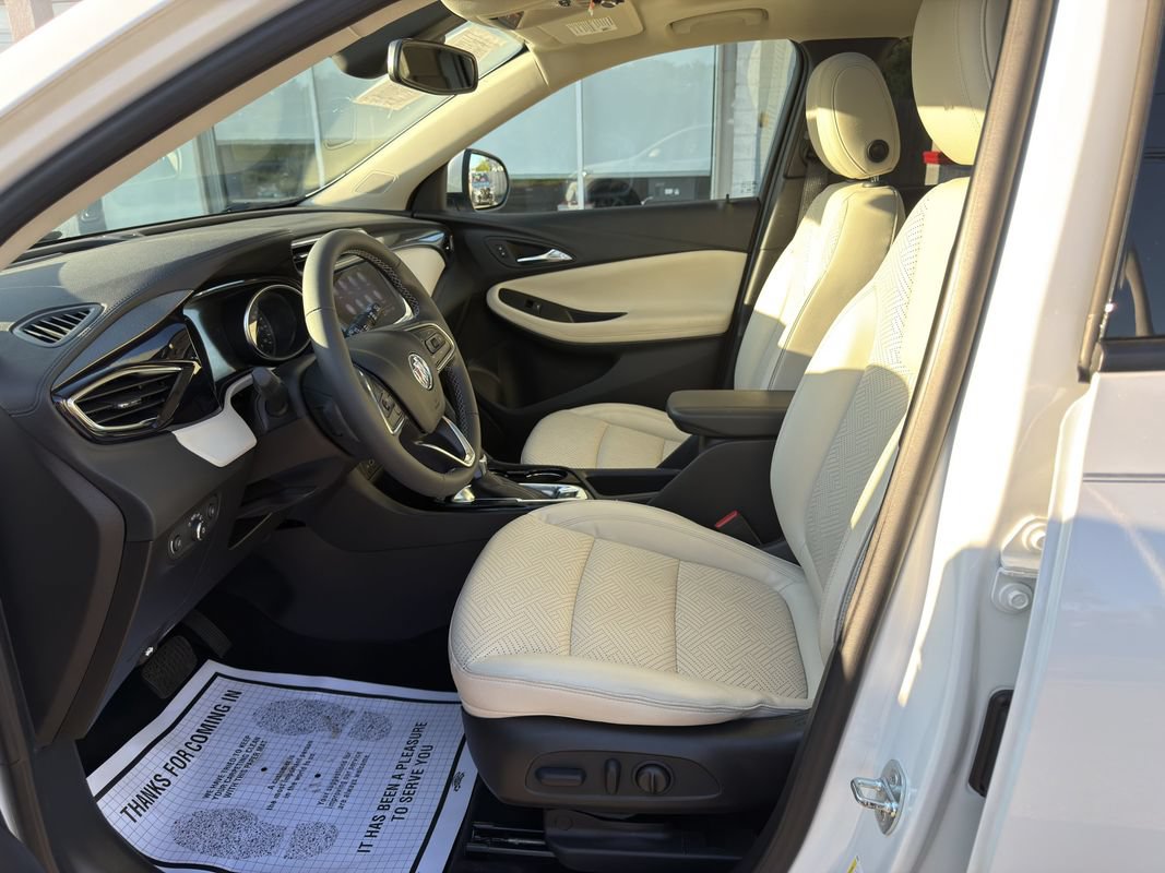 Used 2023 Buick Encore GX Essence w/ Experience Buick Package FWD image 14