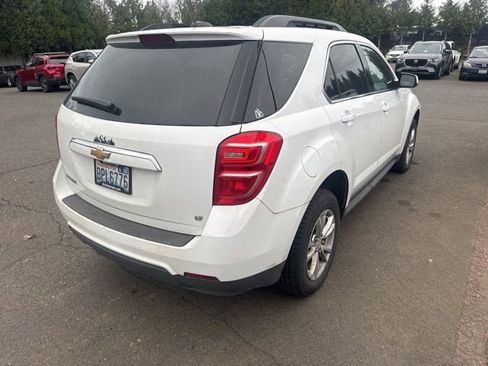 Used 2017 Chevrolet Equinox LT w/ Convenience Package FWD image 3