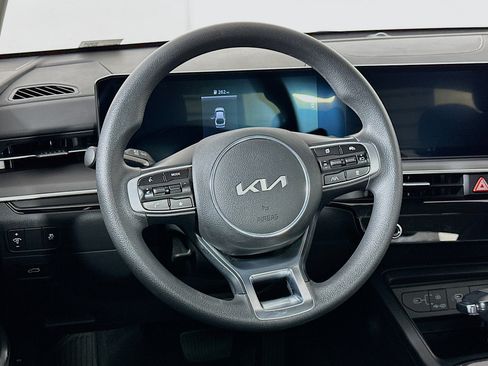 Used 2025 Kia K5 LXS FWD image 18