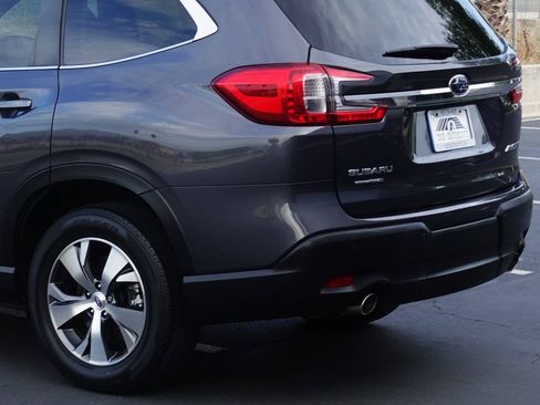 Used 2023 Subaru Ascent Premium w/ Convenience Package AWD/4WD image 11