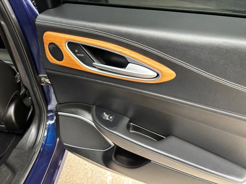 Used 2017 Alfa Romeo Giulia Ti w/ TI Lusso Light Wood Package image 29