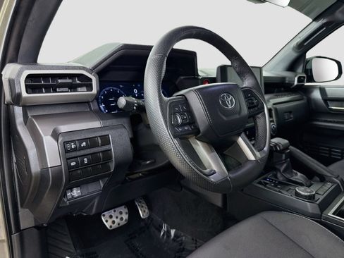Used 2024 Toyota Tacoma TRD Sport RWD image 11