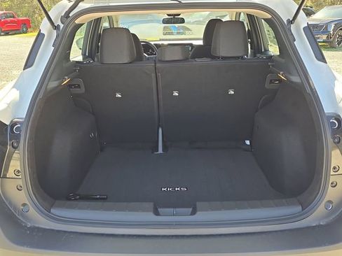 New 2026 Nissan Kicks S image 10