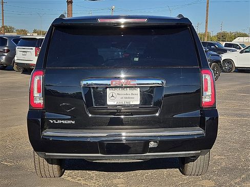 Used 2018 GMC Yukon Denali w/ Denali Ultimate Package image 6