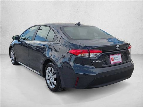 Certified 2025 Toyota Corolla LE image 8