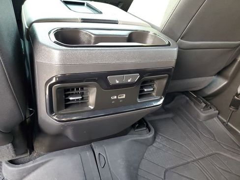 Used 2022 Chevrolet Silverado 1500 ZR2 w/ Technology Package image 16