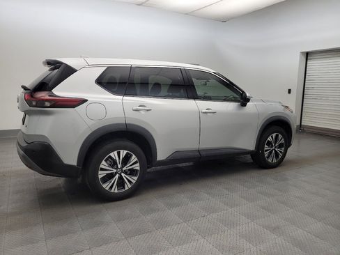Used 2021 Nissan Rogue SV FWD image 10