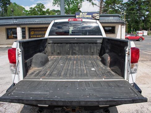 Used 2010 Toyota Tundra 4x4 Double Cab image 32