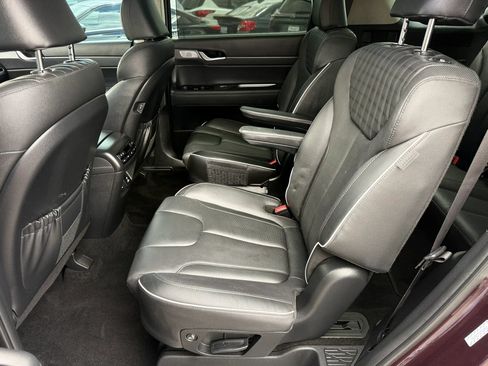 Used 2024 Hyundai Palisade Limited AWD/4WD image 16