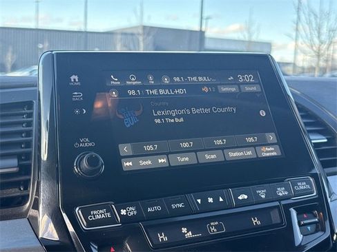 Used 2021 Honda Odyssey Touring image 16