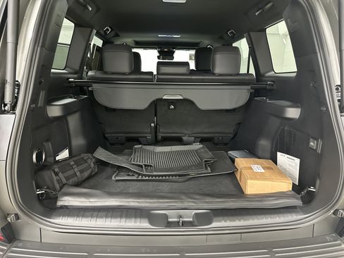 Certified 2025 Lexus GX 550 image 32