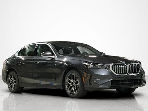 New 2027 BMW 530i xDrive w/ Premium Package AWD/4WD image 7