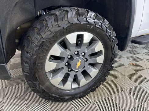 Used 2025 Chevrolet Silverado 2500 Custom w/ Custom Value Package AWD/4WD image 25
