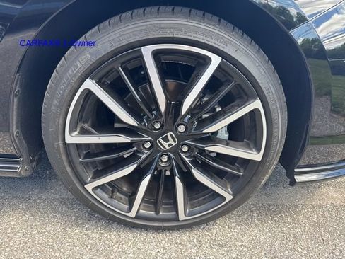 Used 2024 Honda Accord Touring image 3