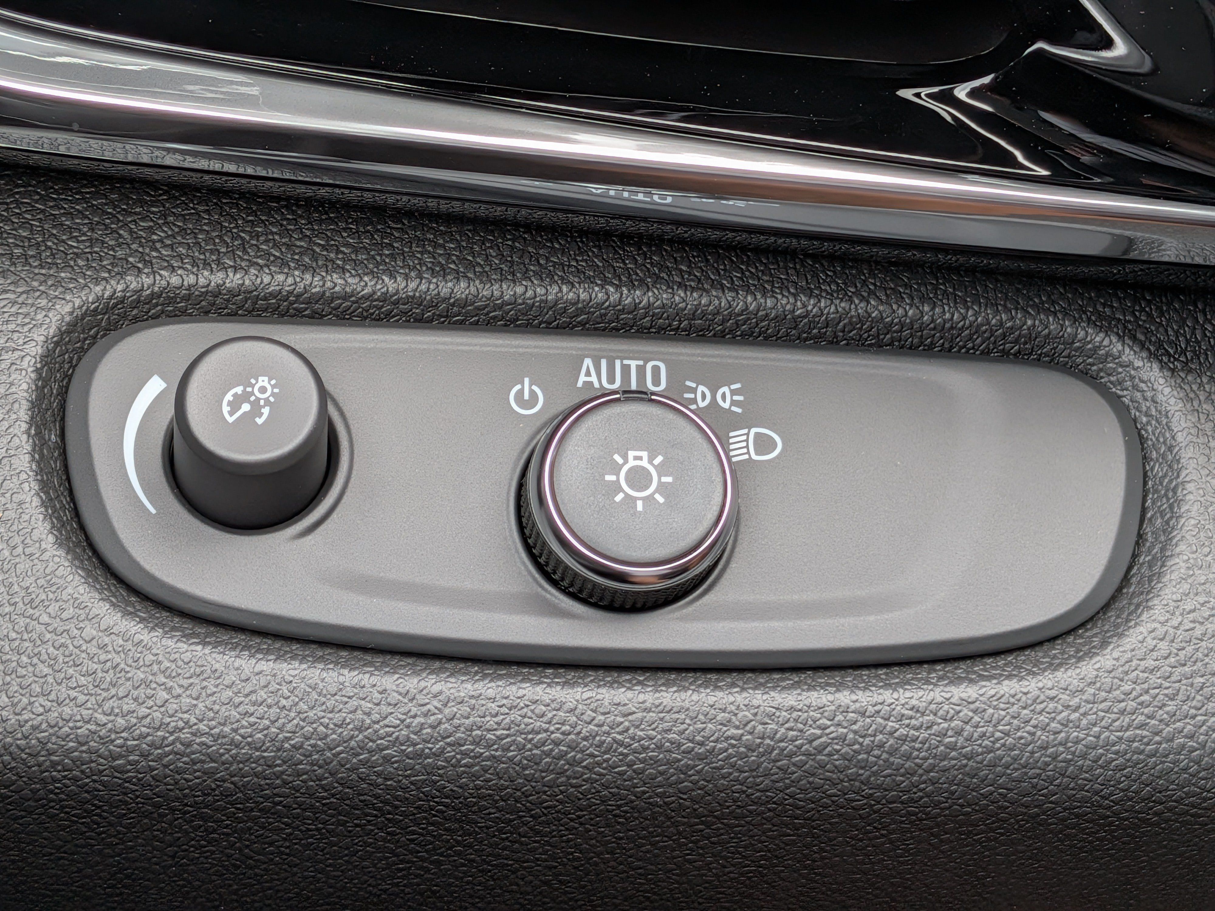 New 2026 Buick Envista Sport Touring w/ Convenience I Package FWD image 24