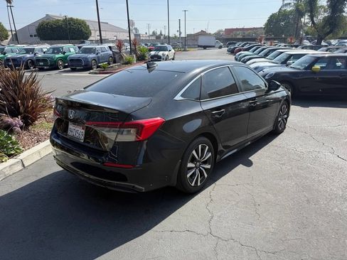 Used 2023 Honda Civic EX image 7