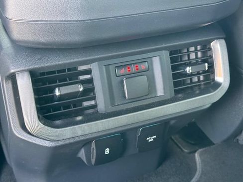 Used 2024 Ford F150 Platinum w/ FX4 Off-Road Package AWD/4WD image 13