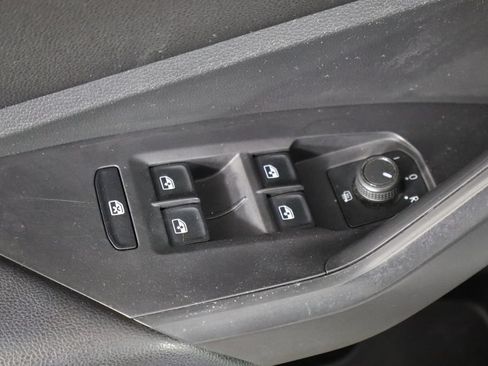 Used 2019 Volkswagen Jetta FWD image 21