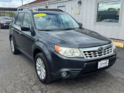 Used 2013 Subaru Forester 2.5X Premium AWD/4WD image 4