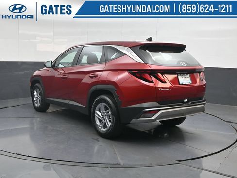 Used 2026 Hyundai Tucson SE AWD/4WD image 8